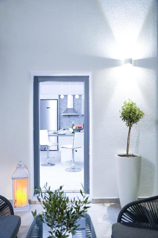 Sunstone Apartment ฟิรา ภายนอก รูปภาพ